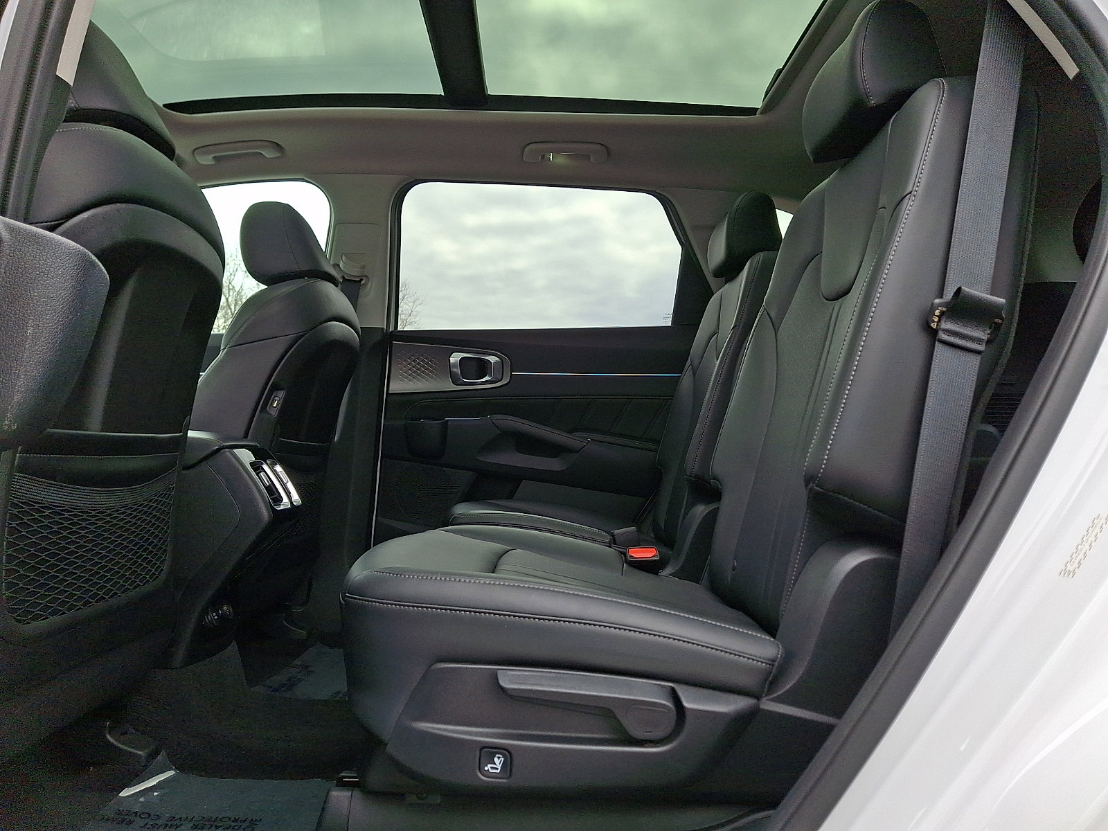 Used 2023 Kia Sorento SX image 10