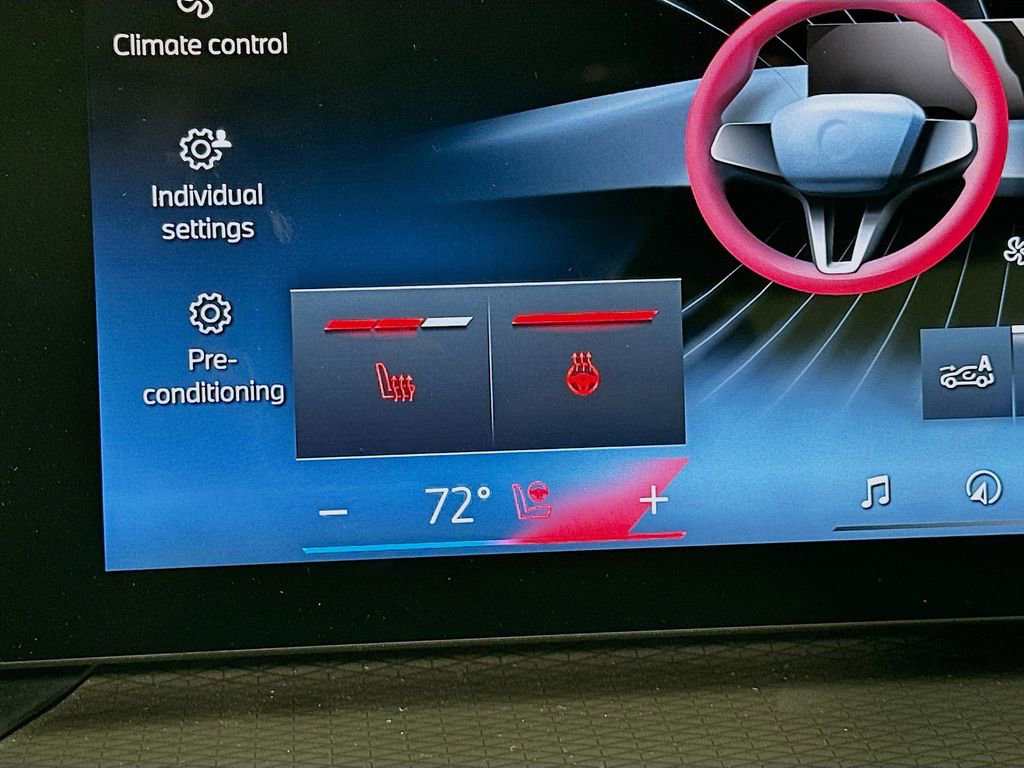 New 2026 BMW 330i xDrive Sedan w/ Premium Package image 27