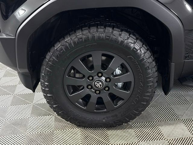 Used 2025 Toyota Land Cruiser image 7