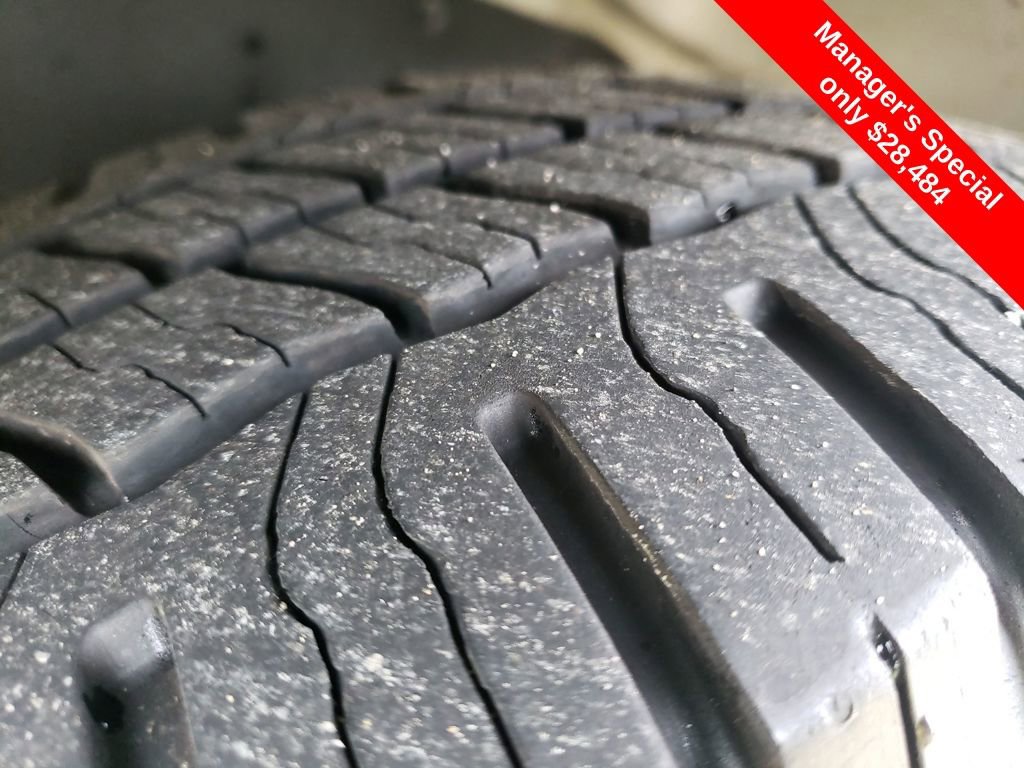 Used 2023 Chevrolet Express 2500 Extended image 25