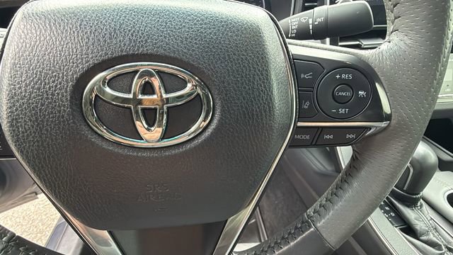 Used 2019 Toyota Avalon XLE image 19