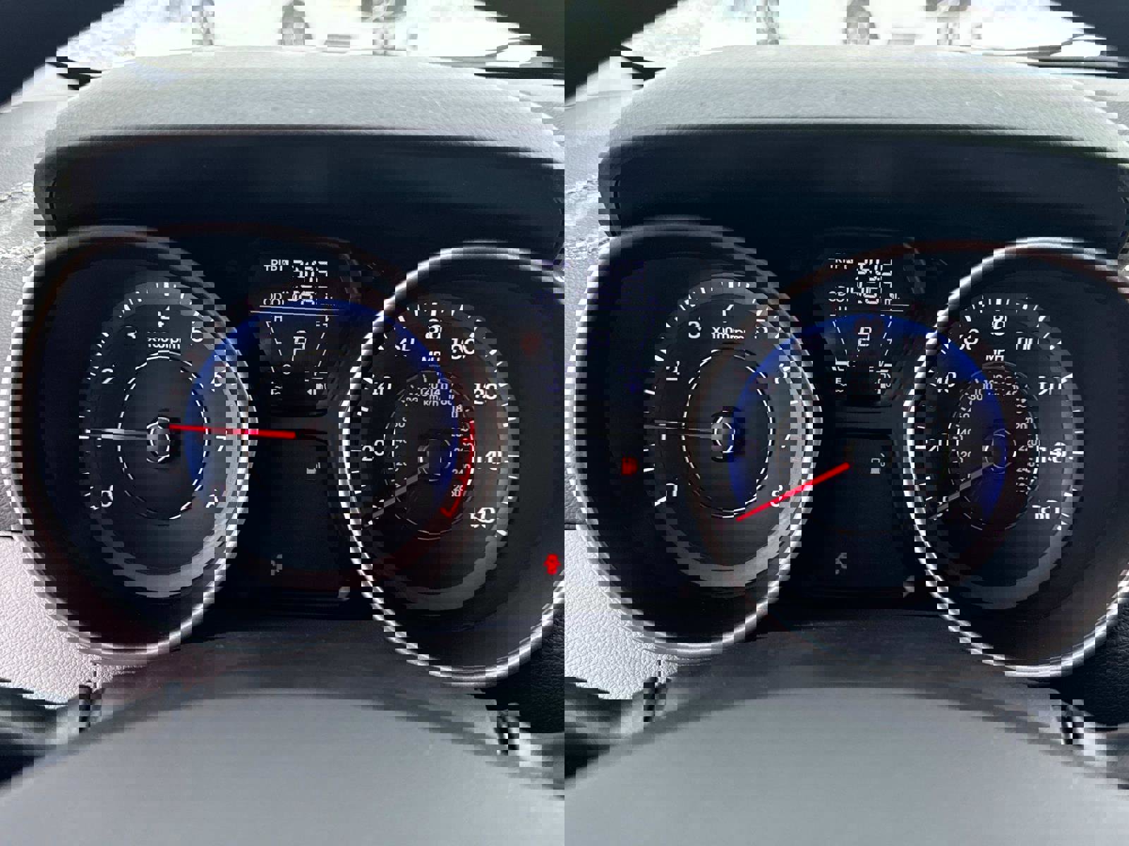 Used 2013 Hyundai Elantra GLS w/ Preferred Pkg image 27