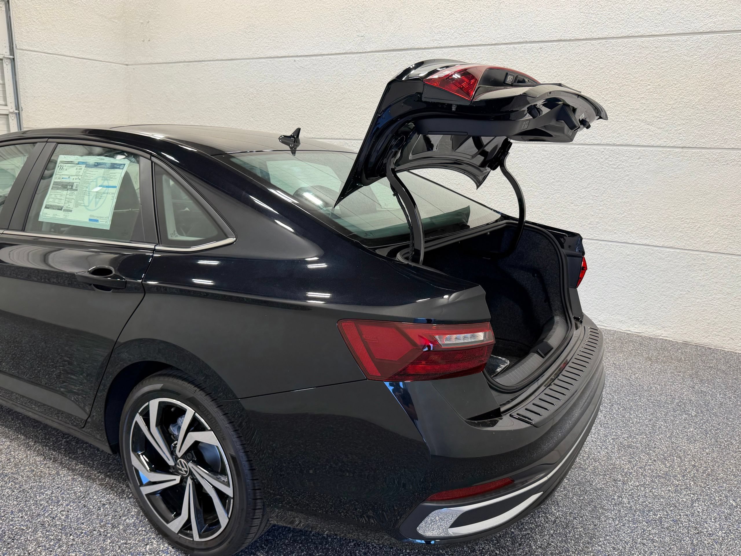 New 2026 Volkswagen Jetta SEL FWD image 24