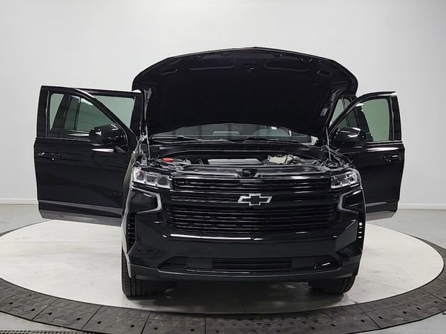 Used 2024 Chevrolet Suburban RST RWD image 10