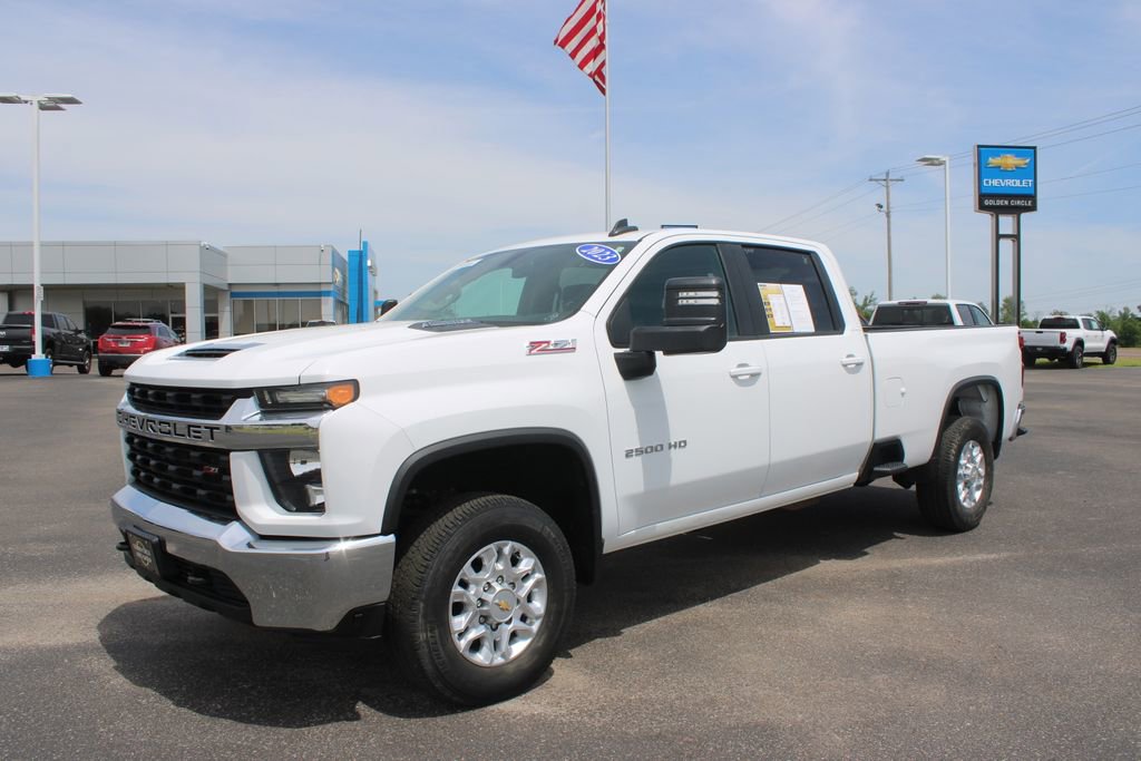 Used 2023 Chevrolet Silverado 2500 LT AWD/4WD image 4