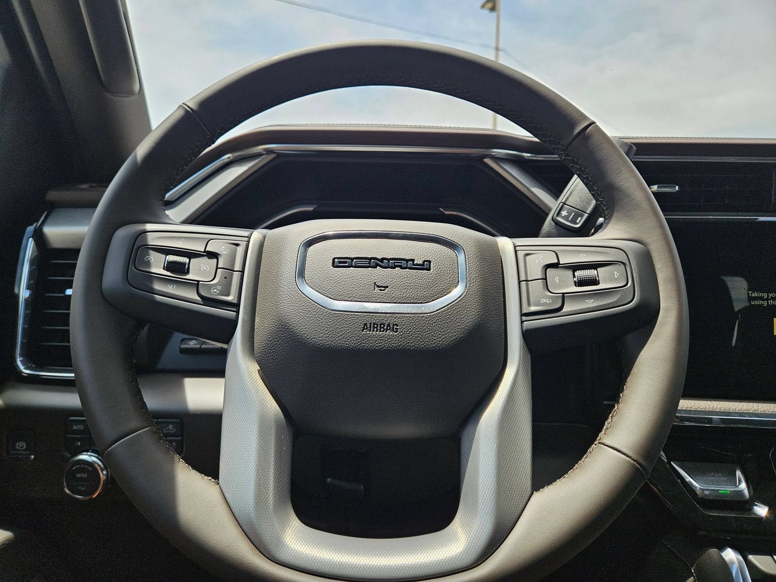 New 2026 GMC Sierra 3500 Denali w/ Denali Reserve Package AWD/4WD image 11