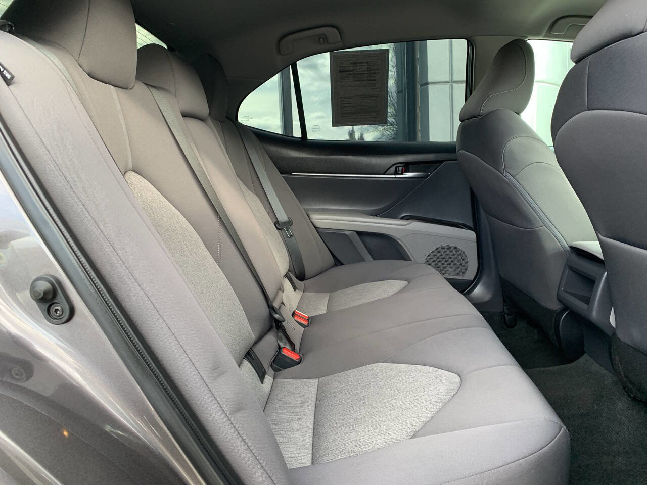 Used 2022 Toyota Camry LE image 11