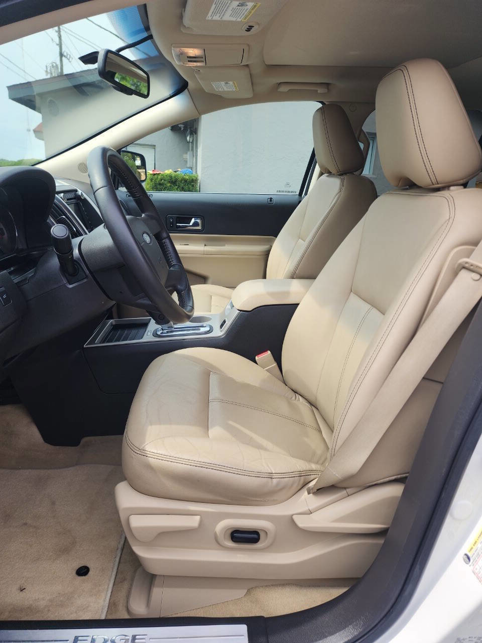 Used 2010 Ford Edge Limited image 16