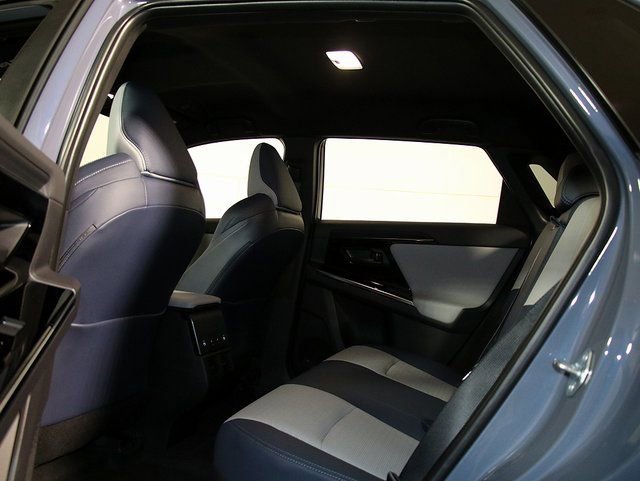 Used 2023 Subaru Solterra Limited image 15