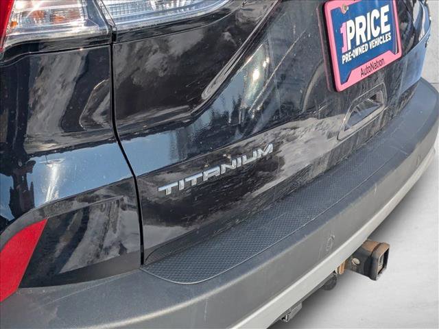 Certified 2022 Ford Escape Titanium w/ Class II Trailer Tow Package image 13