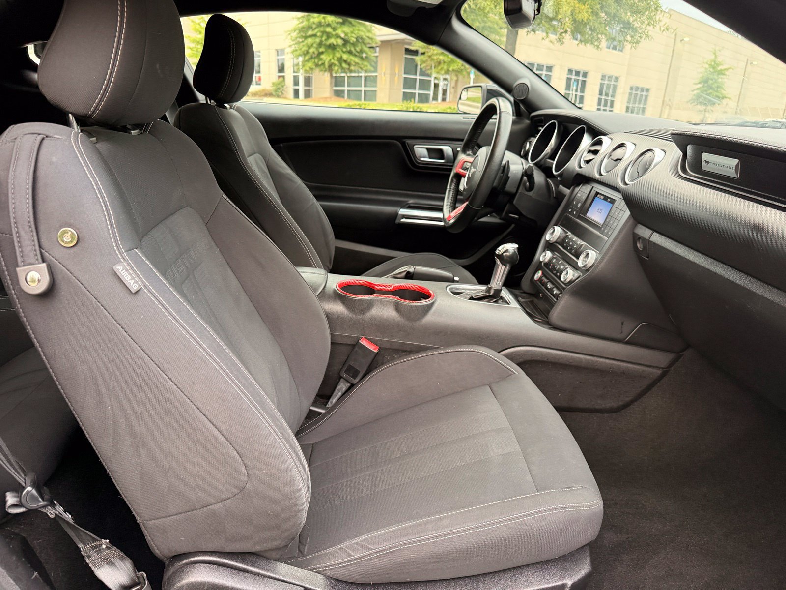 Used 2019 Ford Mustang Coupe RWD image 35