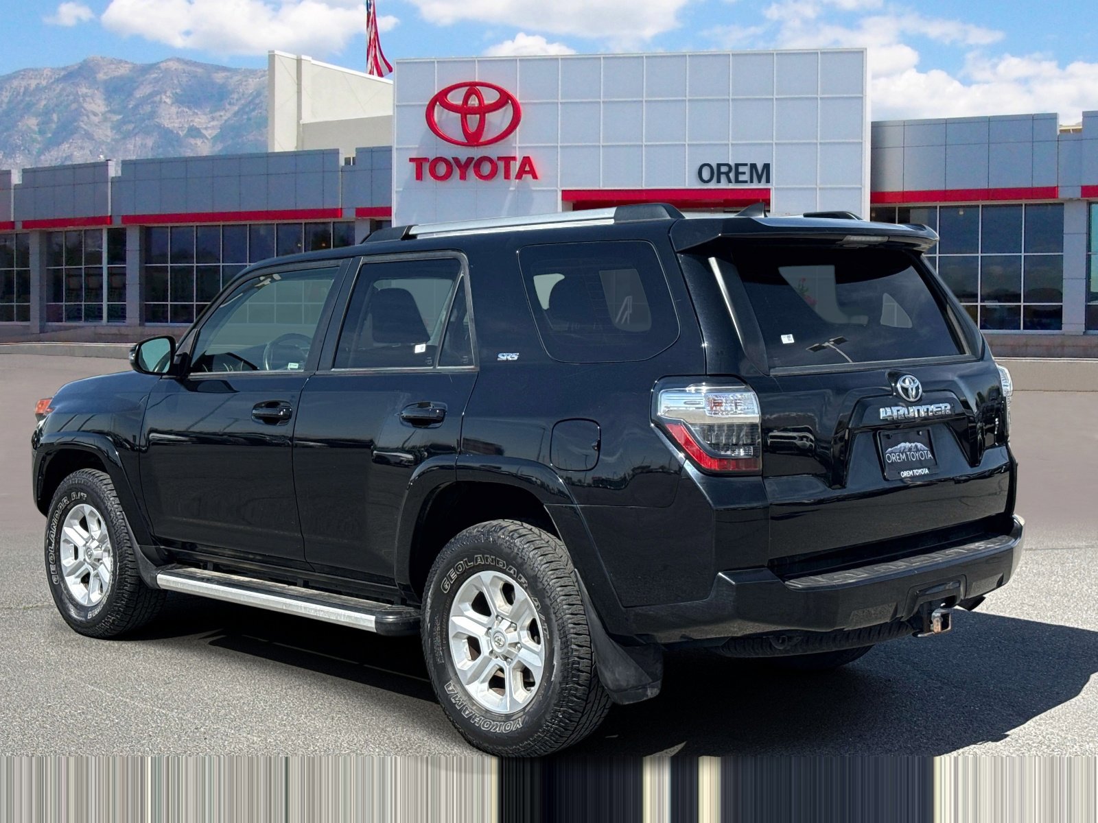 Used 2020 Toyota 4Runner SR5 Premium w/ Moonroof Package image 5