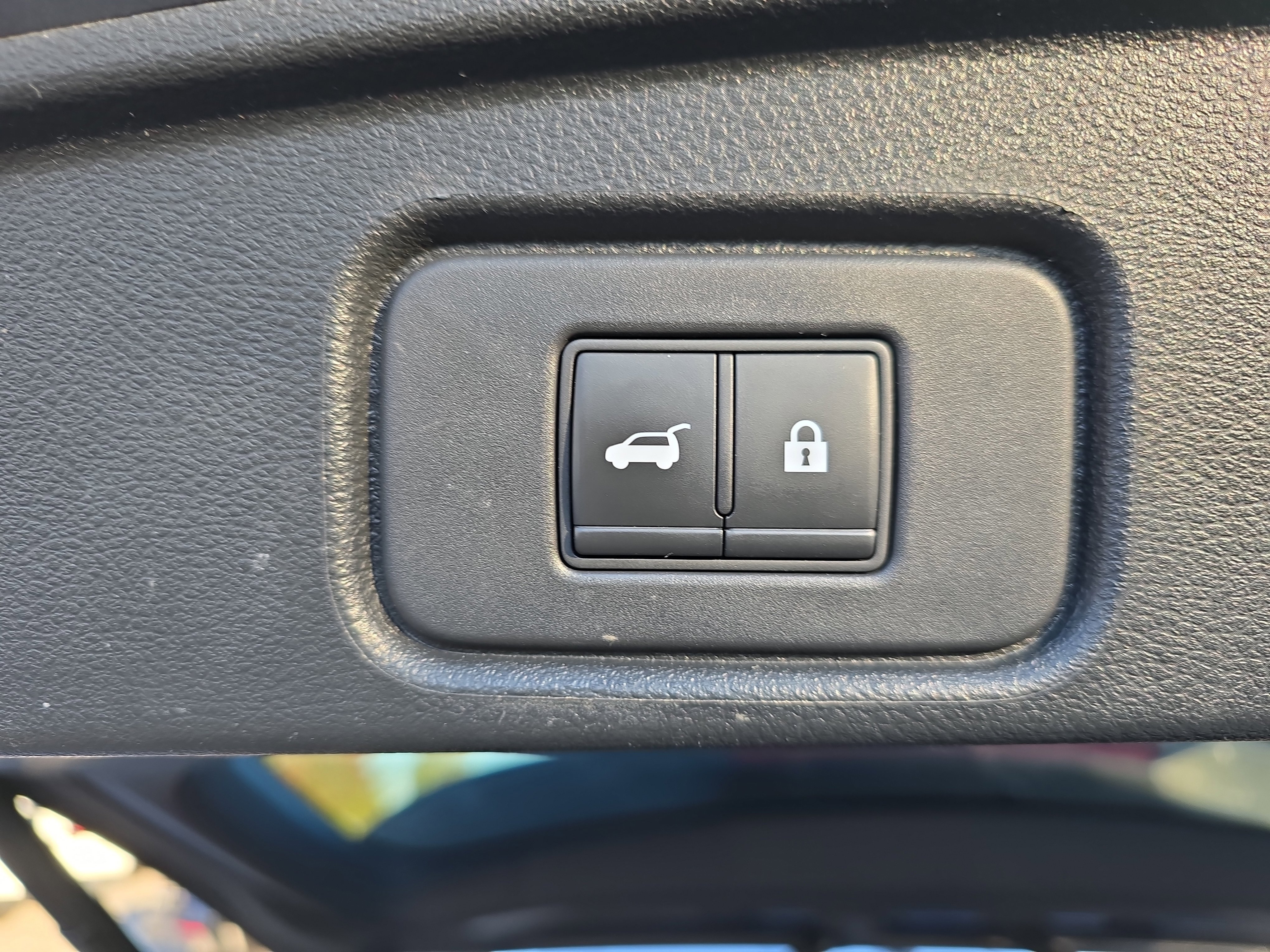 Used 2022 Nissan Pathfinder SL w/ SL Black Package image 15