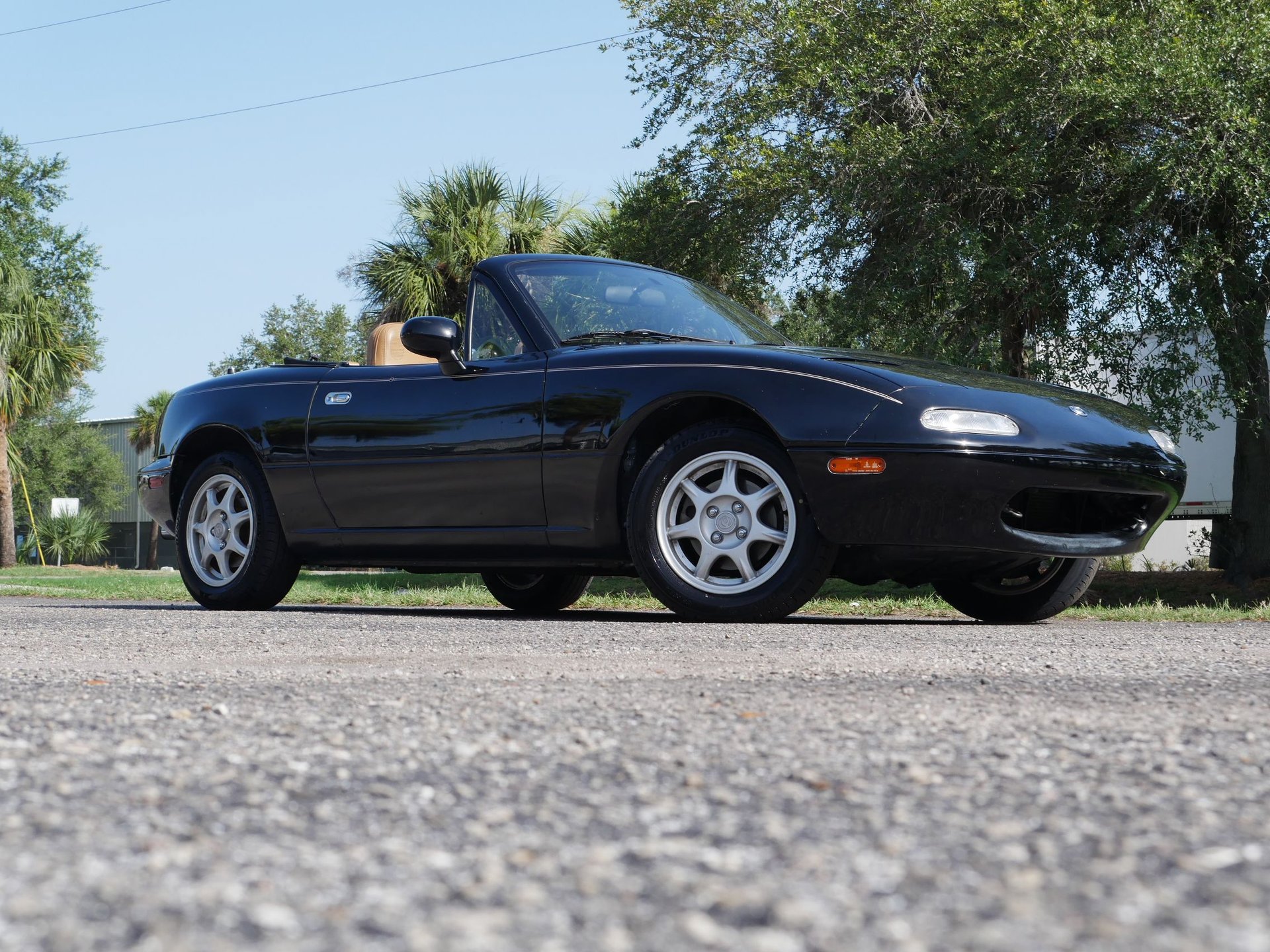 Used 1997 MAZDA MX-5 Miata RWD image 31