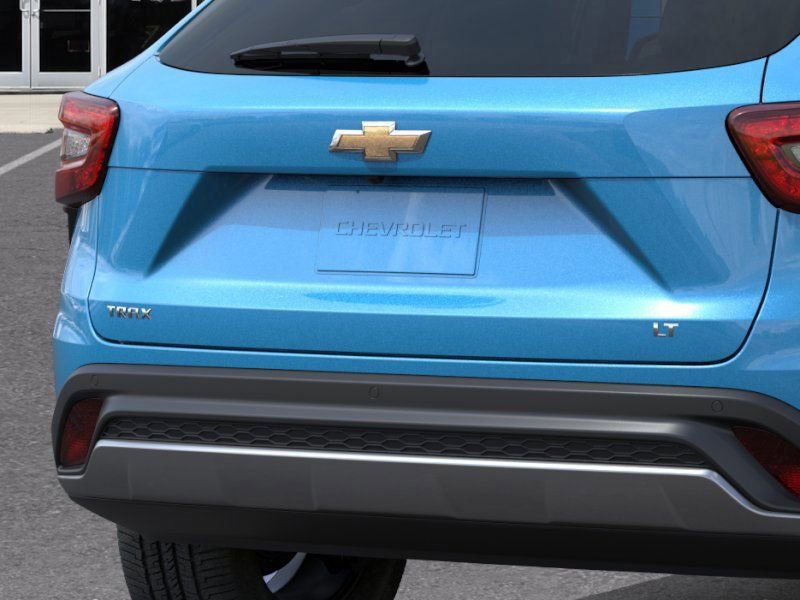 New 2026 Chevrolet Trax LT w/ Driver Confidence Package image 14