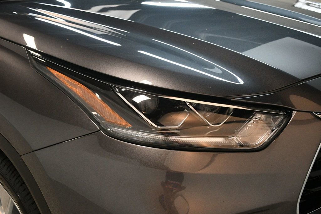 Used 2022 Toyota Highlander Limited AWD/4WD image 11