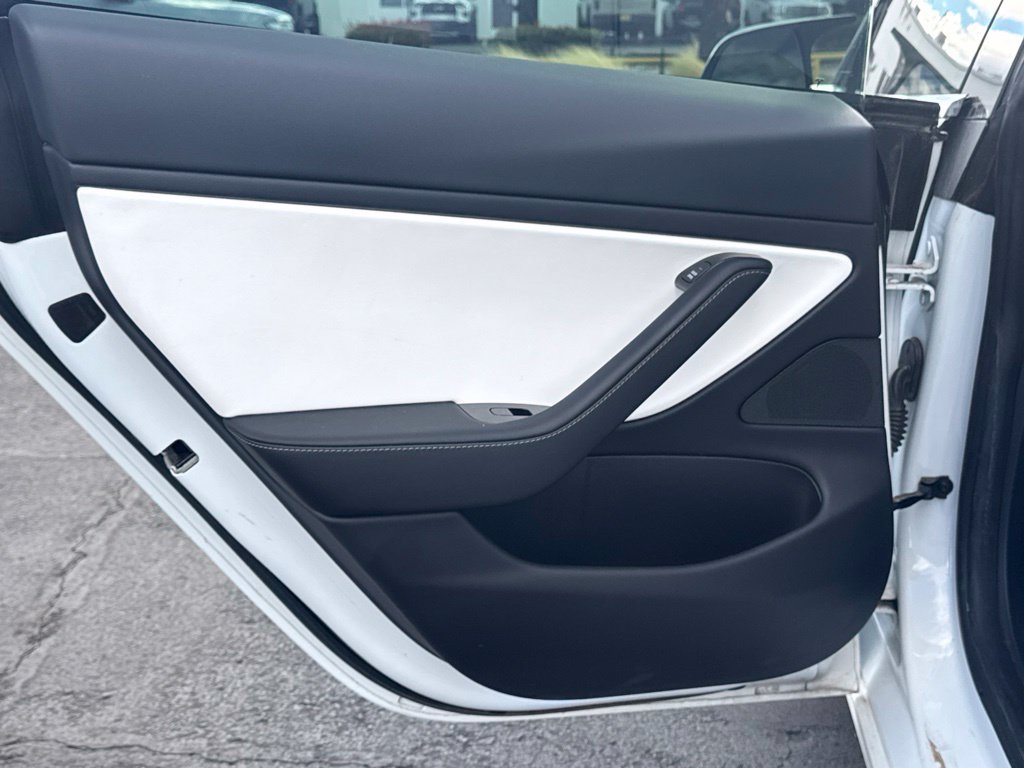 Used 2020 Tesla Model 3 Standard Range Plus RWD image 20