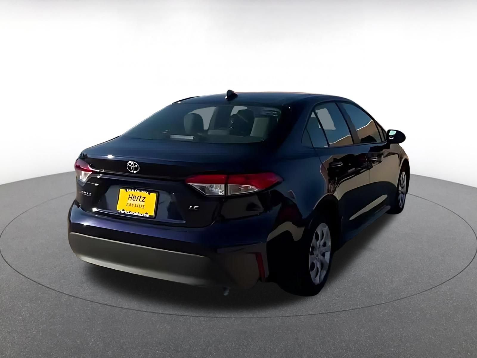 Used 2025 Toyota Corolla LE FWD image 13