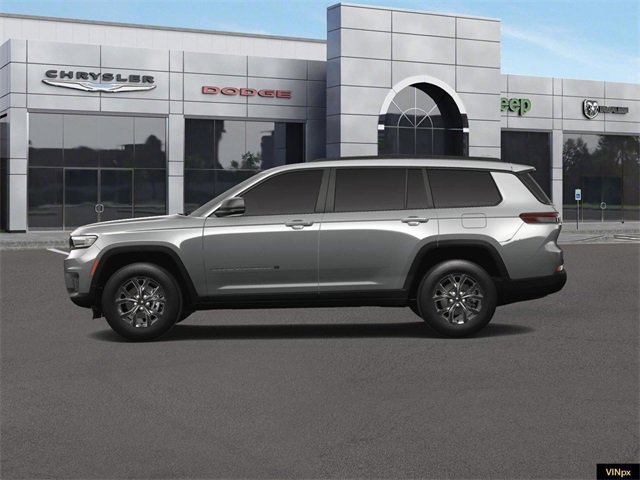 Used 2023 Jeep Grand Cherokee L Altitude image 3