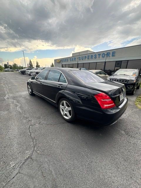 Used 2010 Mercedes-Benz S 550 4MATIC image 7