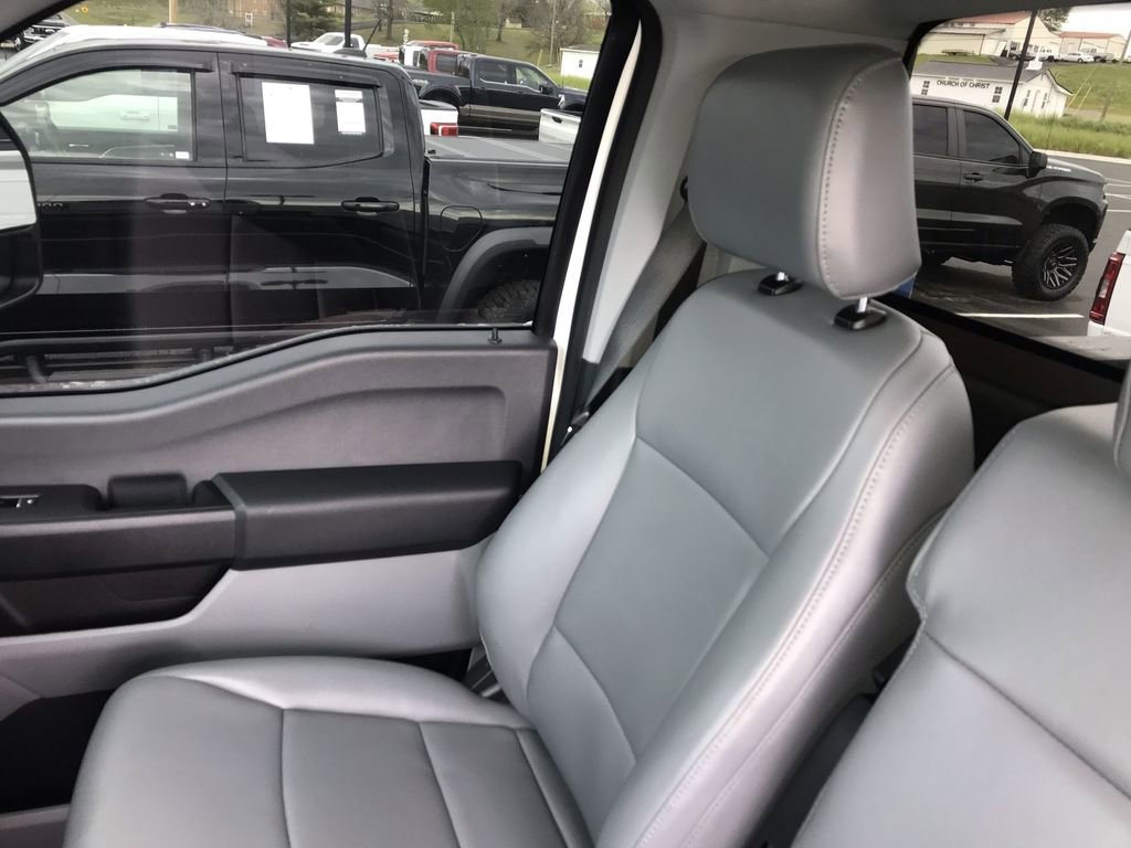 Used 2025 Ford F250 XL w/ XL Chrome Package image 20