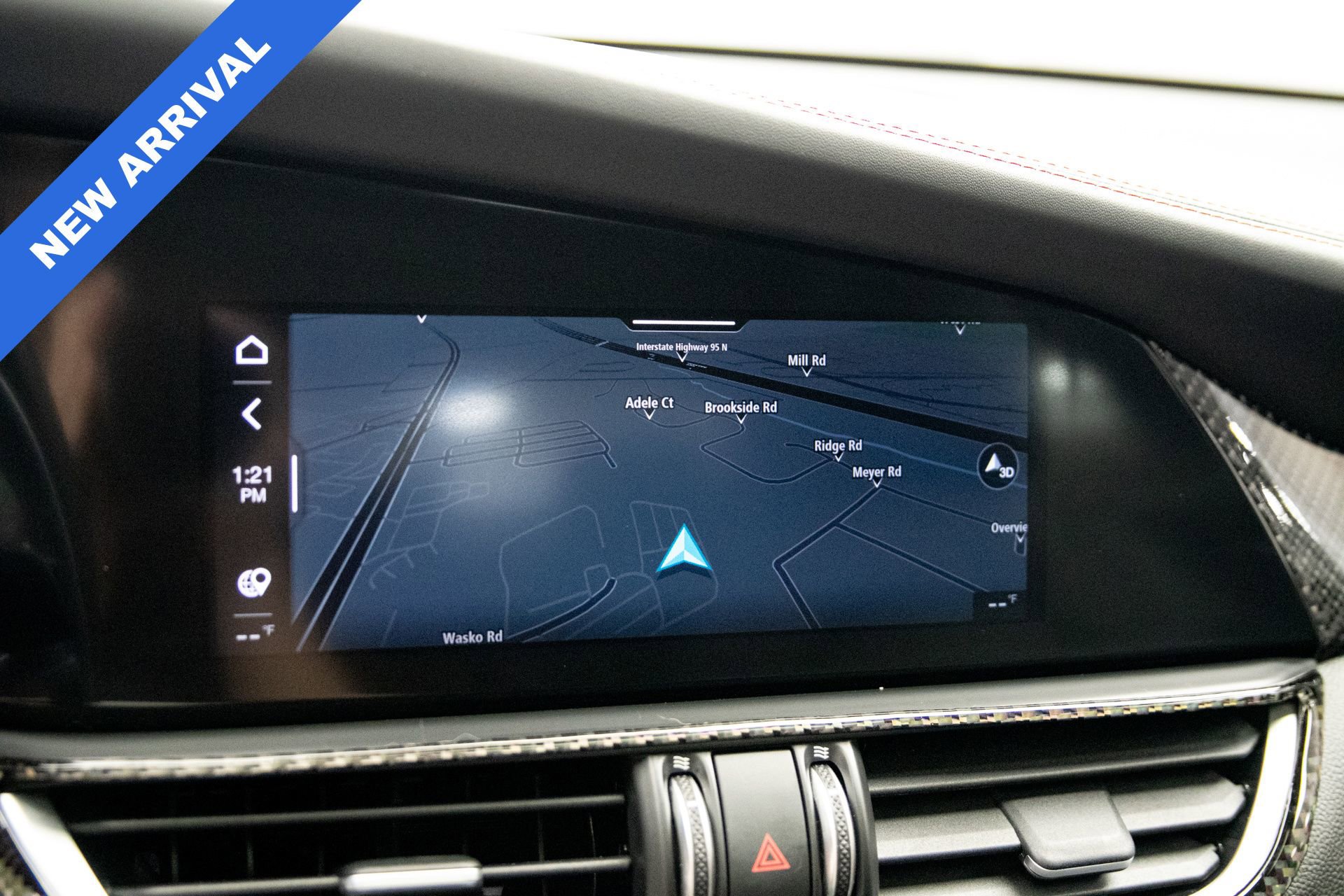 Used 2023 Alfa Romeo Giulia Estrema image 24