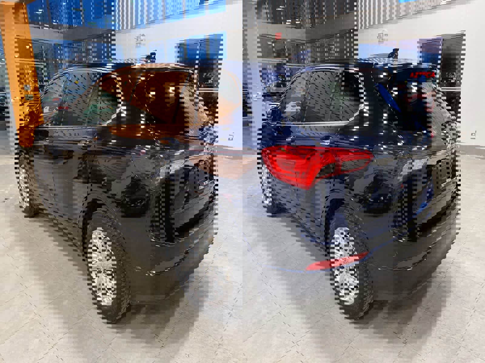 Used 2020 Buick Envision Preferred image 3