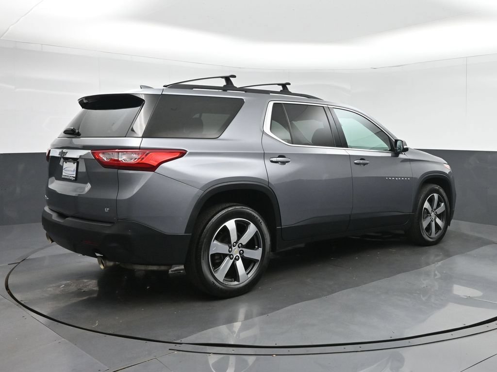 Used 2020 Chevrolet Traverse LT w/ LT Premium Package AWD/4WD image 7