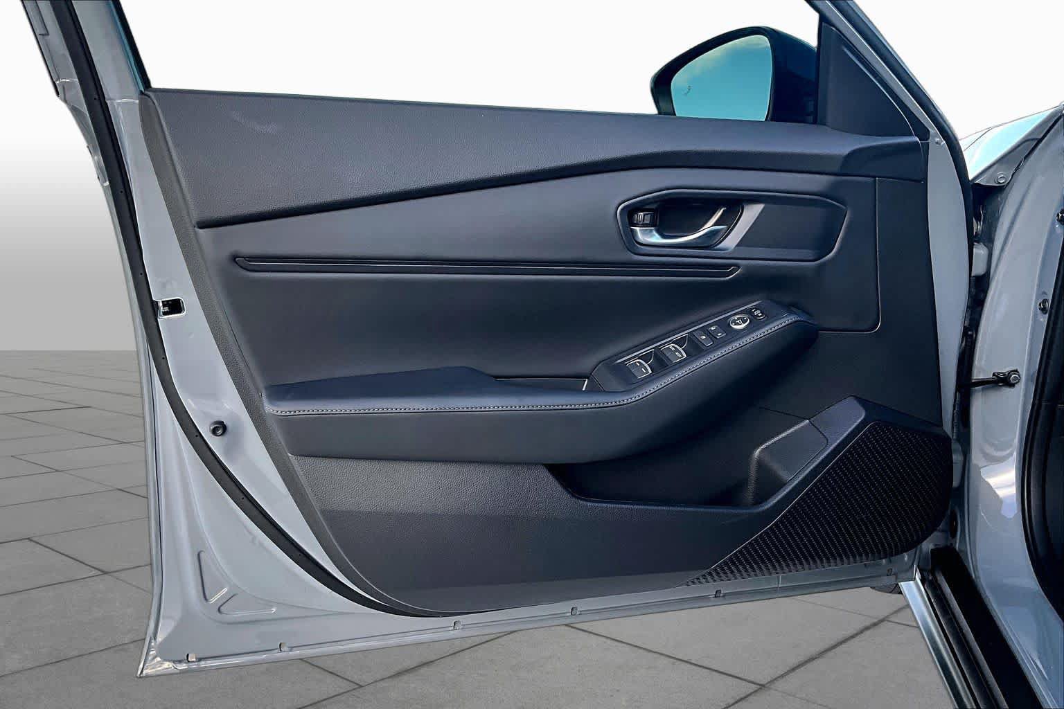 Used 2025 Honda Accord Sport image 19
