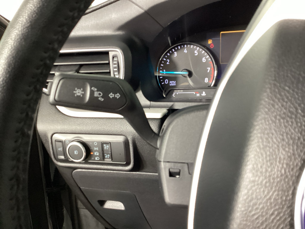 Used 2023 Ford Explorer XLT w/ Equipment Group 202A AWD/4WD image 23