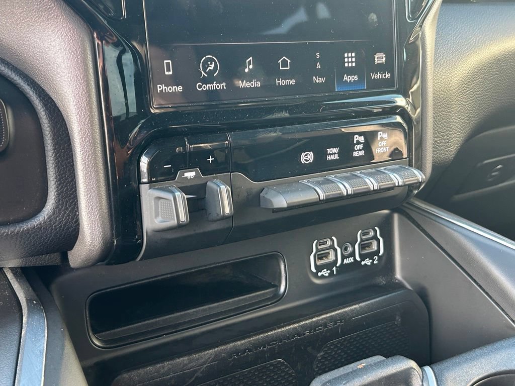 Used 2023 RAM 2500 Laramie AWD/4WD image 40
