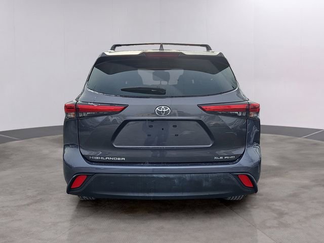 Used 2022 Toyota Highlander XLE image 5