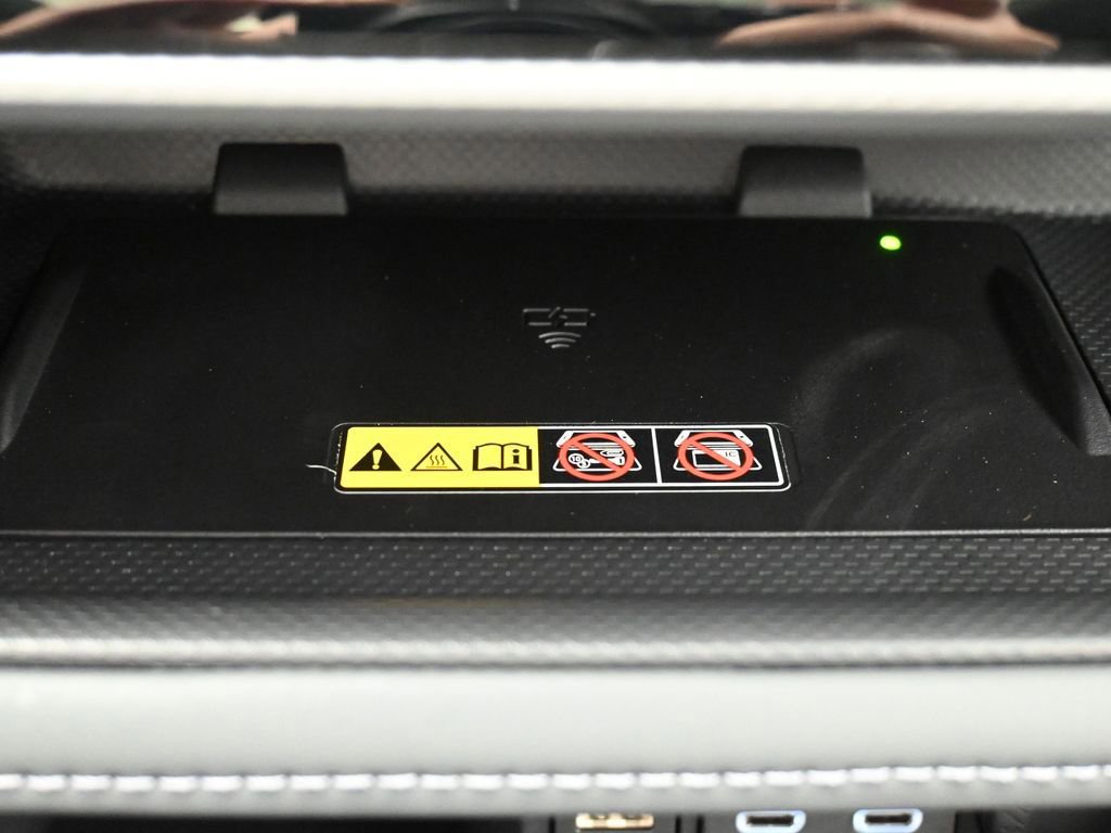 Certified 2025 Toyota Highlander Platinum image 27