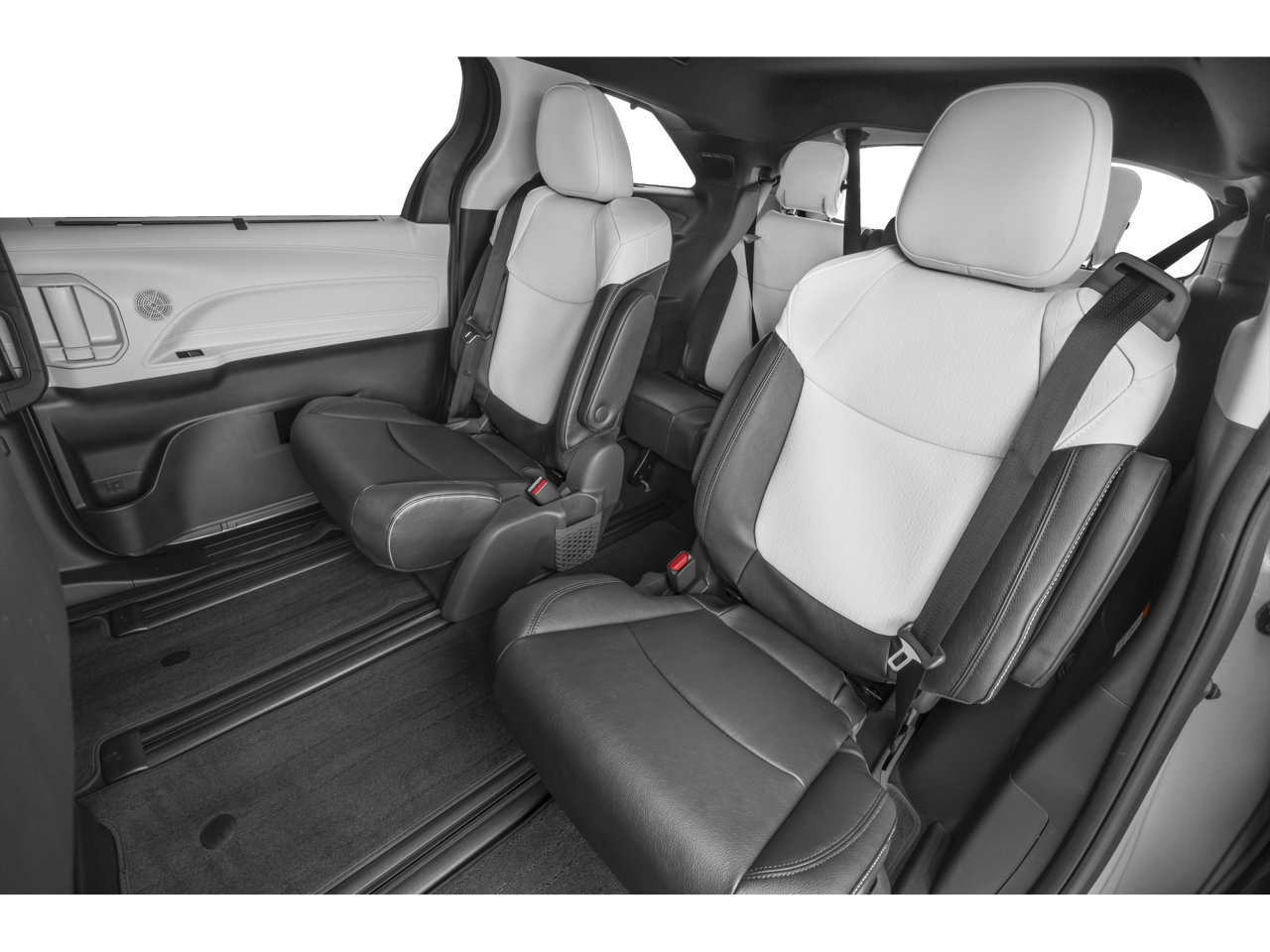 New 2026 Toyota Sienna XSE AWD/4WD image 31