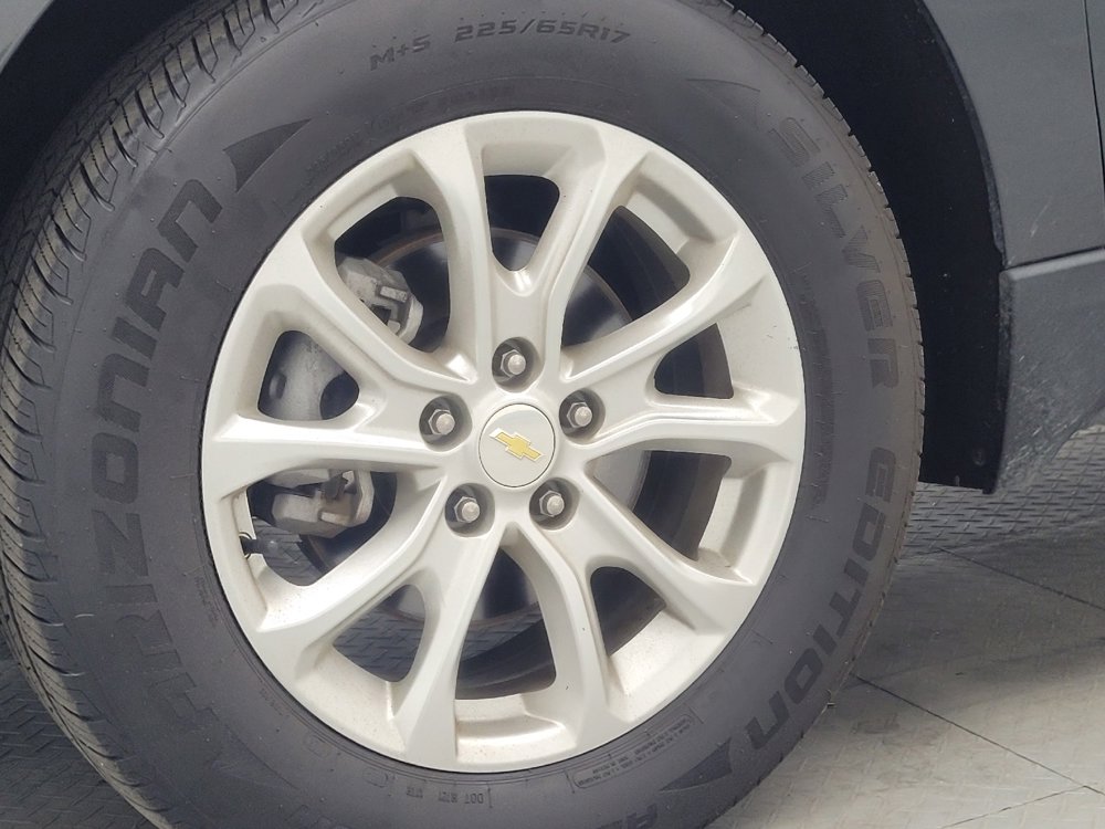 Used 2021 Chevrolet Equinox LT w/ LPO, Cargo Package AWD/4WD image 31