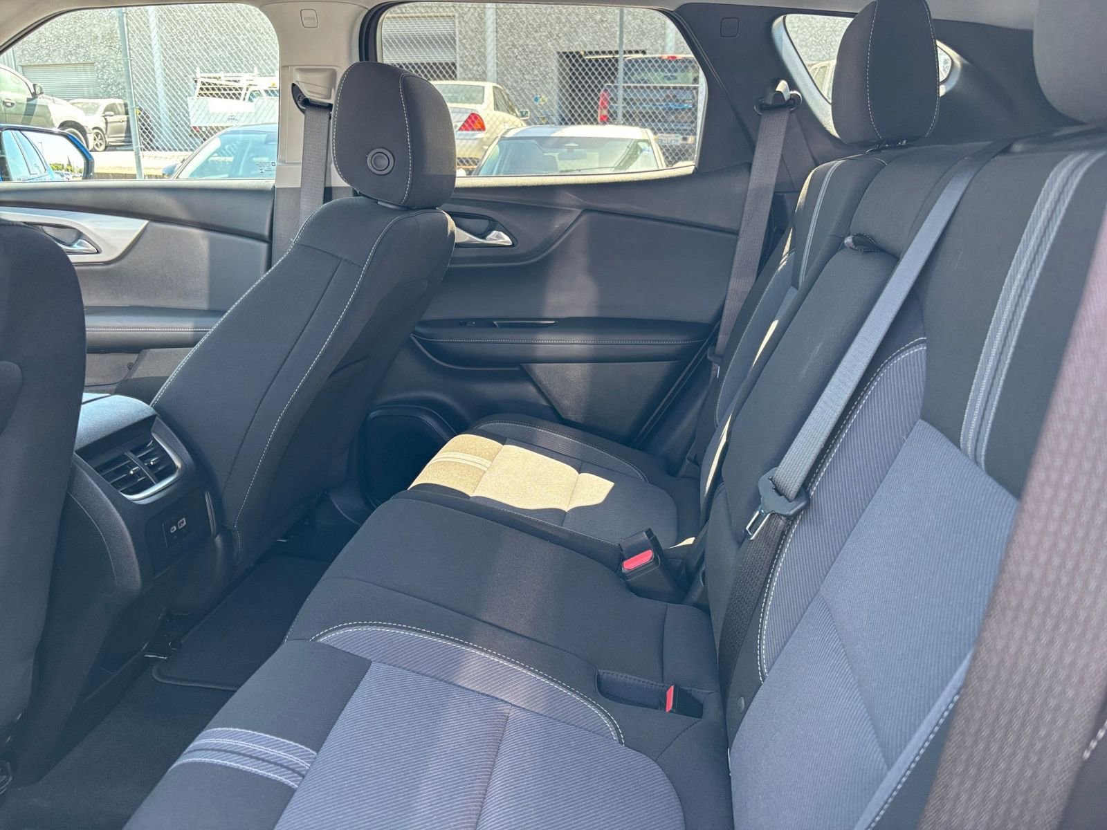 Used 2025 Chevrolet Blazer LT image 28