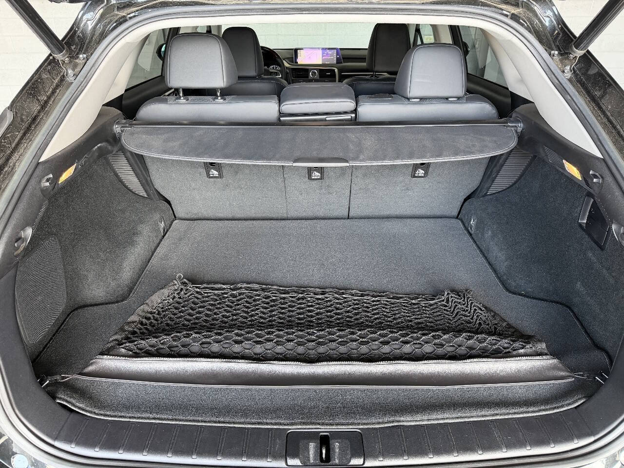 Used 2018 Lexus RX 450h AWD w/ Premium Package image 36