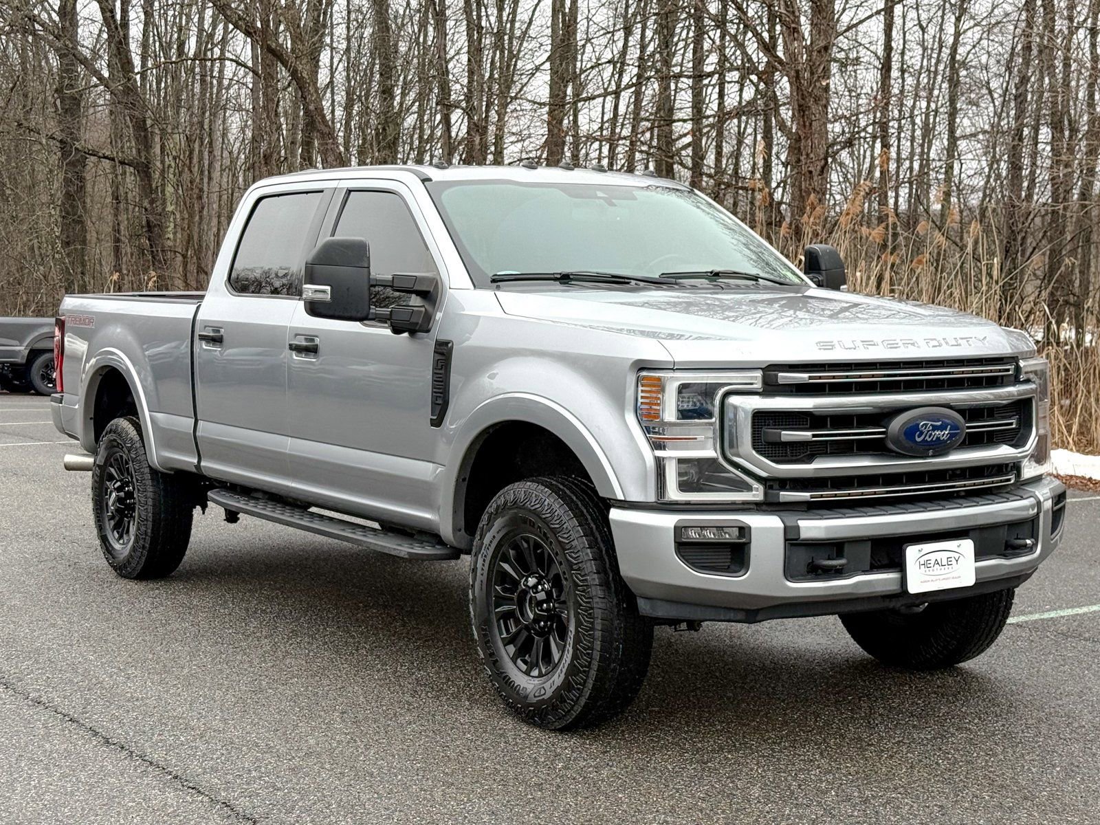 Certified 2022 Ford F350 Platinum w/ Tremor Off-Road Package image 1