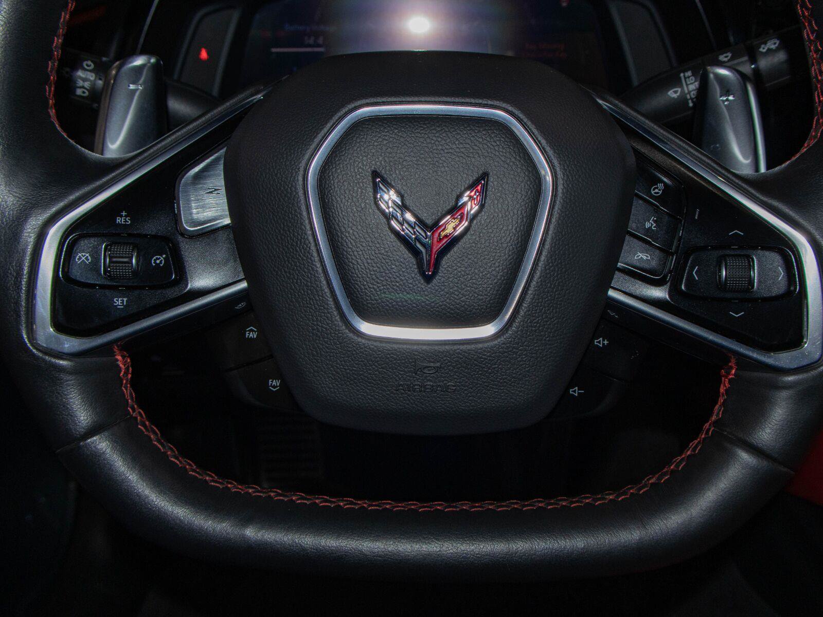 Used 2020 Chevrolet Corvette Stingray Preferred Cpe w/ 2LT Preferred Equipment Group RWD image 10