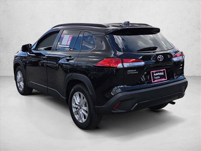 Certified 2024 Toyota Corolla Cross LE w/ Moonroof Package AWD/4WD image 8