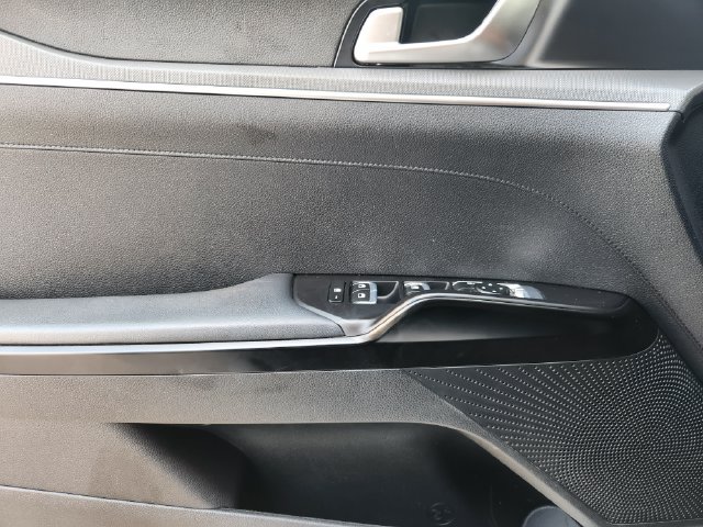 Used 2024 Kia K5 GT-Line w/ GT-Line Premium Package FWD image 21