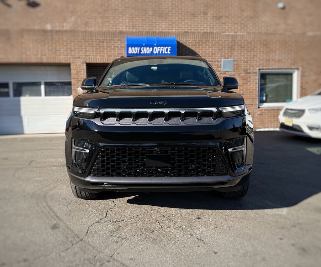 New 2026 Jeep Grand Wagoneer Limited image 2