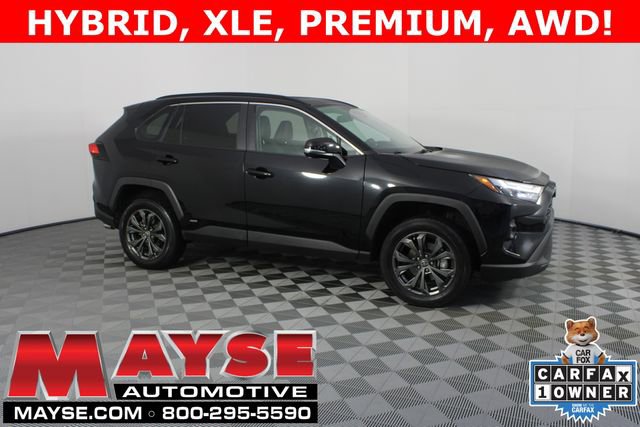 Used 2023 Toyota RAV4 XLE Premium image 1