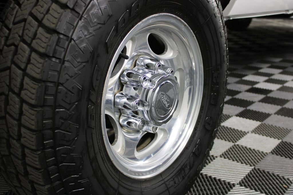 Used 2000 Ford F350 Lariat image 12