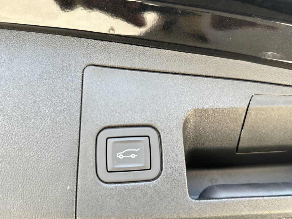 New 2025 Cadillac XT5 Luxury w/ LPO, Floor Liner Package FWD image 28