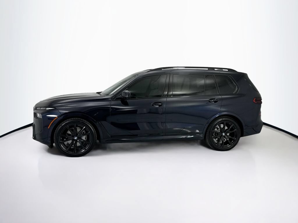Used 2024 BMW X7 xDrive40i w/ M Sport Package AWD/4WD image 8