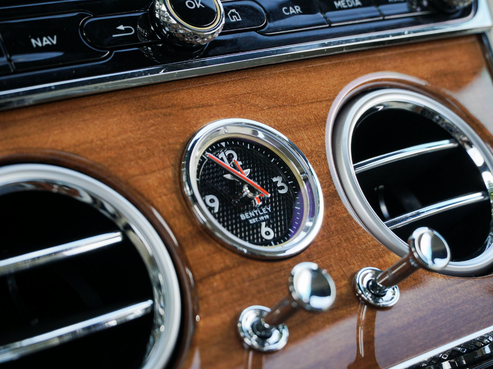 New 2026 Bentley Continental GT S AWD/4WD image 16