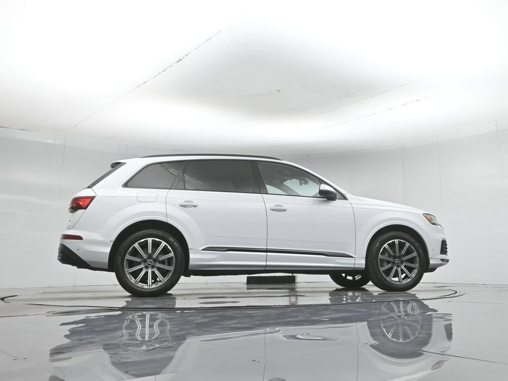 Used 2022 Audi Q7 2.0T Premium Plus w/ Premium Plus Package AWD/4WD image 55