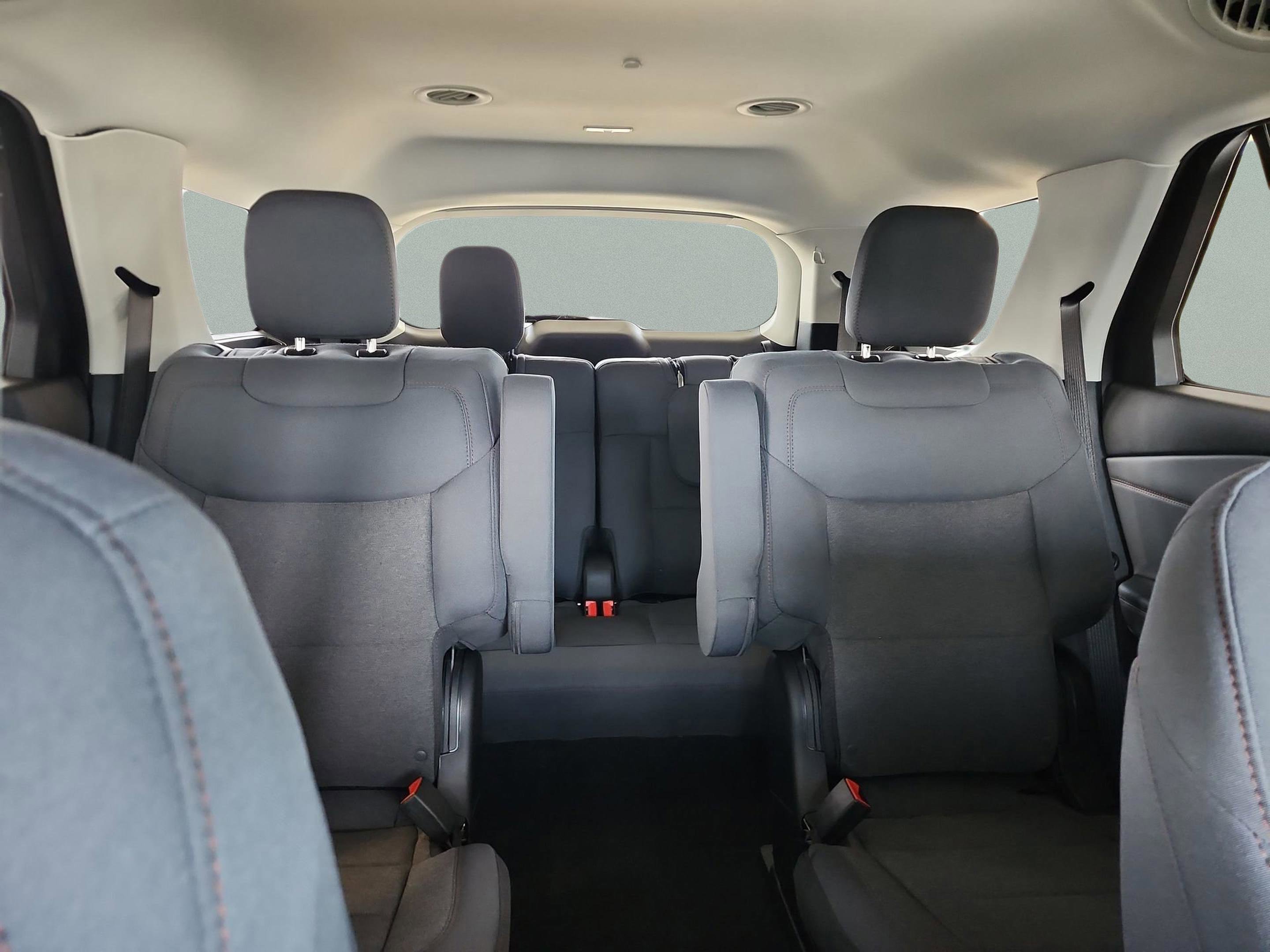 New 2026 Ford Explorer Active image 18