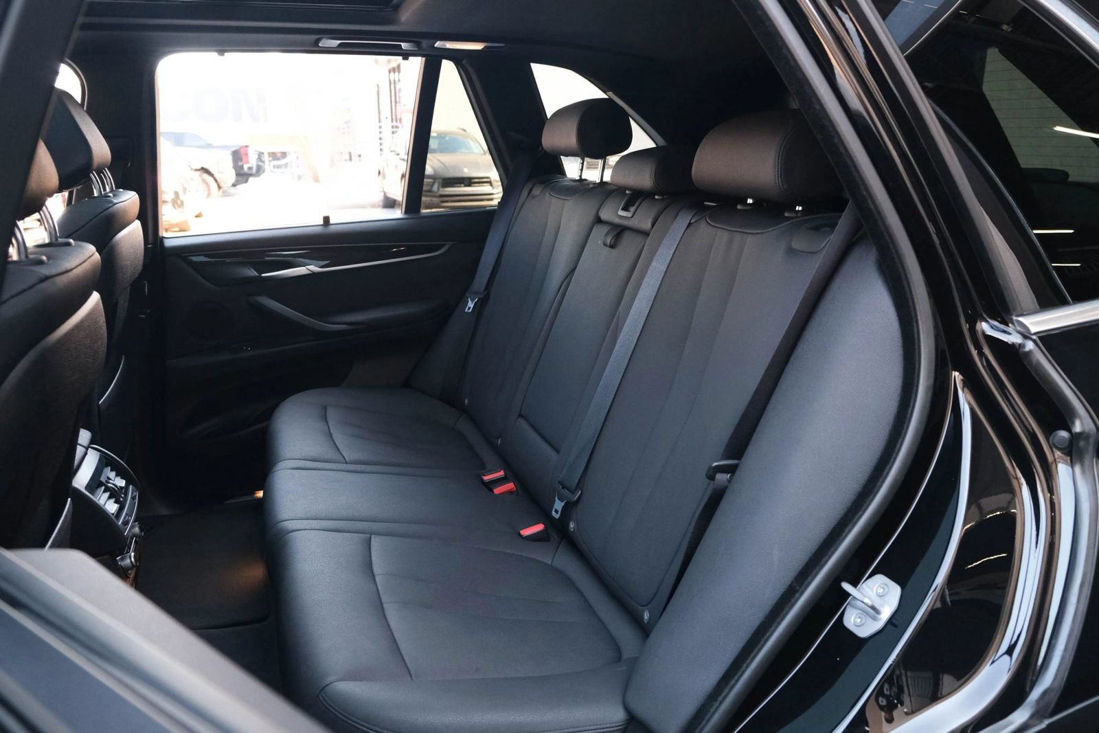 Used 2018 BMW X5 sDrive35i w/ Driving Assistance Package RWD image 25